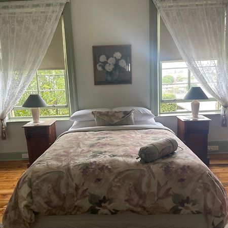 Victoria House Bed & Breakfast Портланд Екстериор снимка