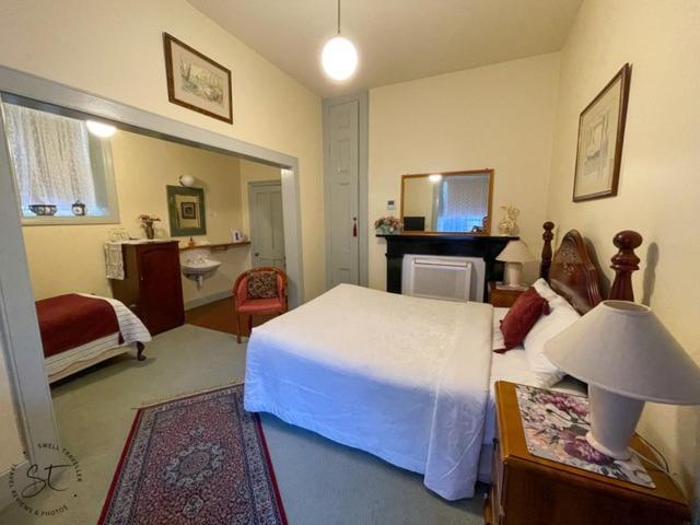 Victoria House Bed & Breakfast Портланд Екстериор снимка