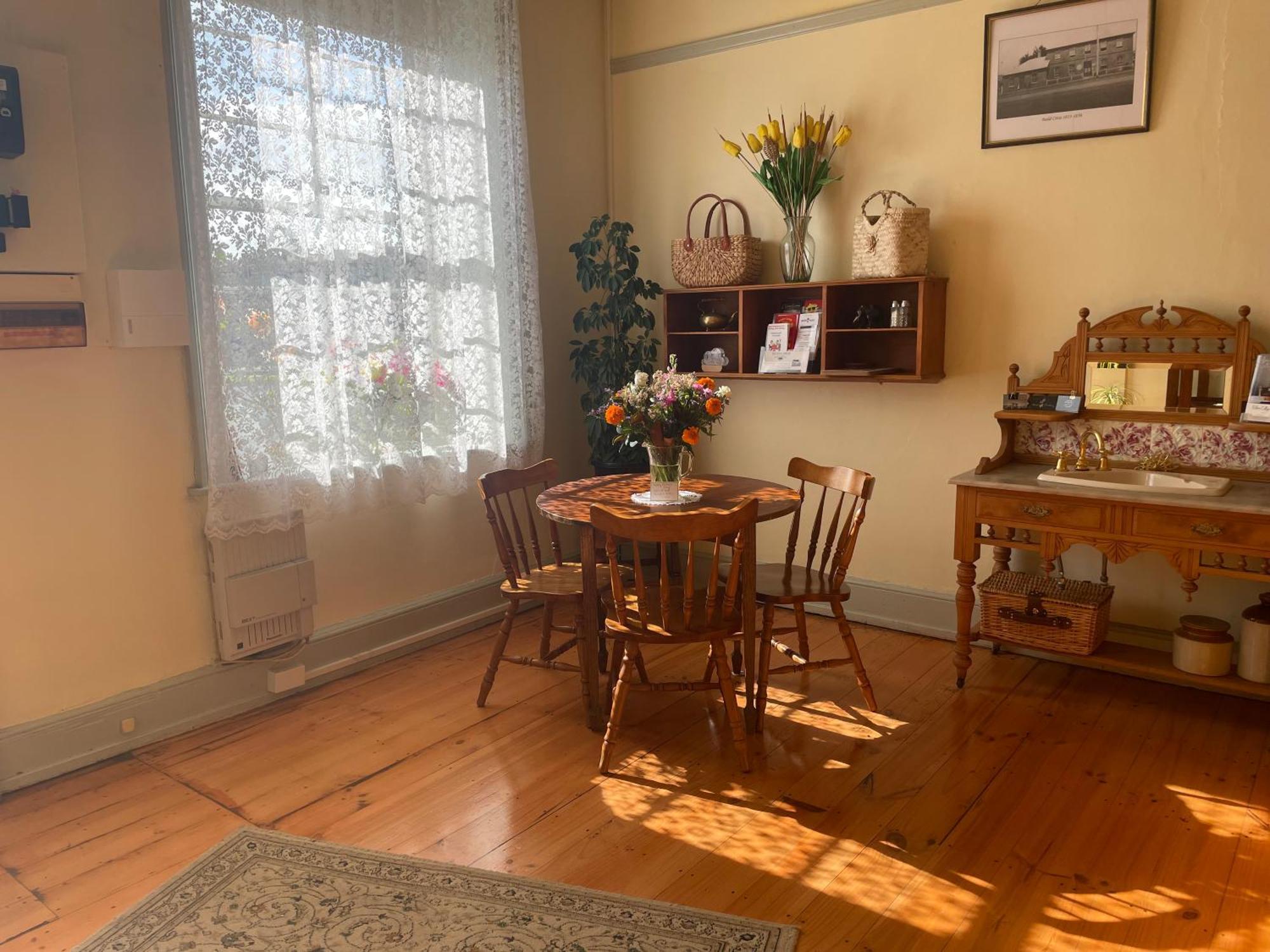Victoria House Bed & Breakfast Портланд Екстериор снимка