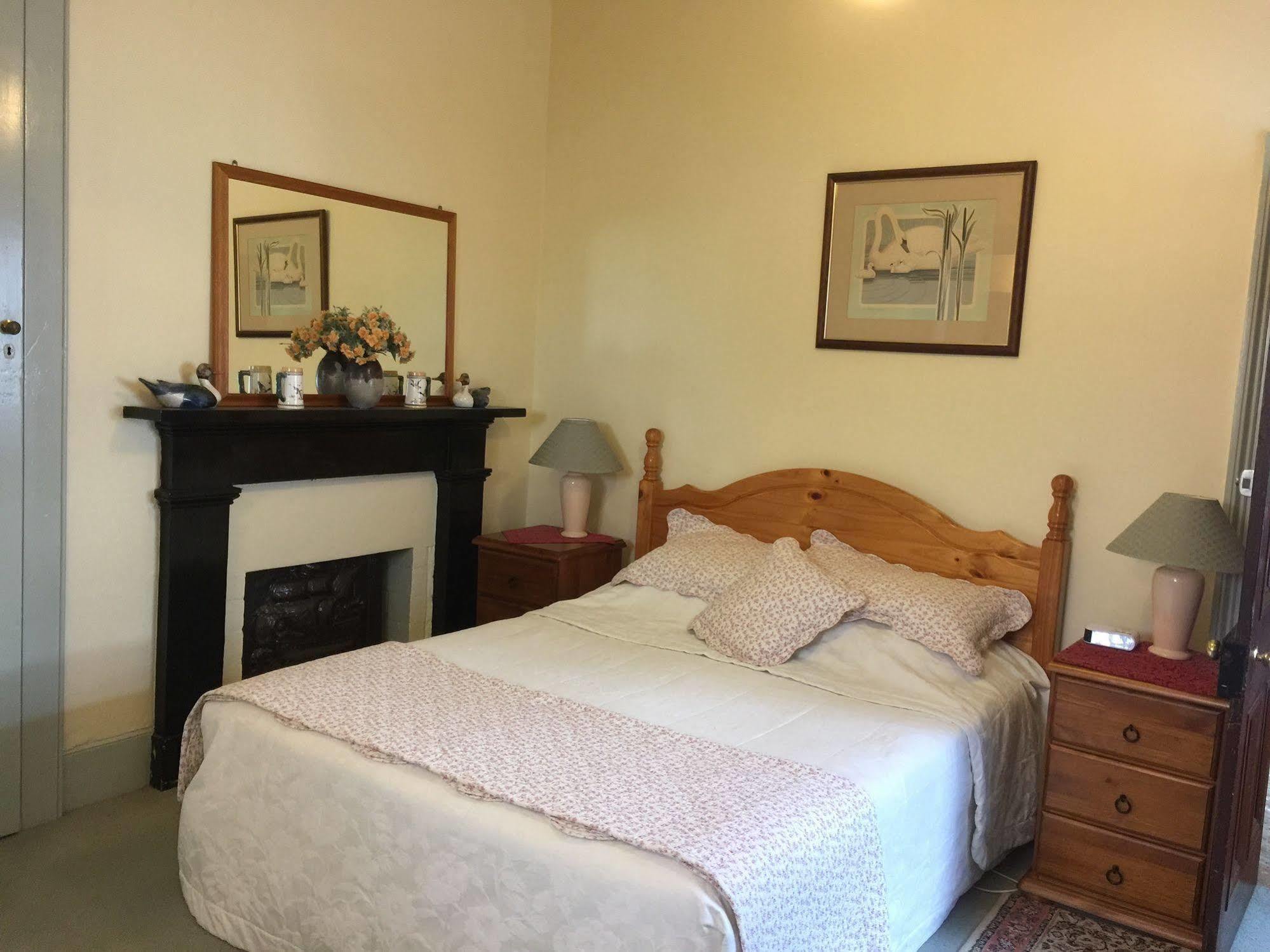 Victoria House Bed & Breakfast Портланд Екстериор снимка